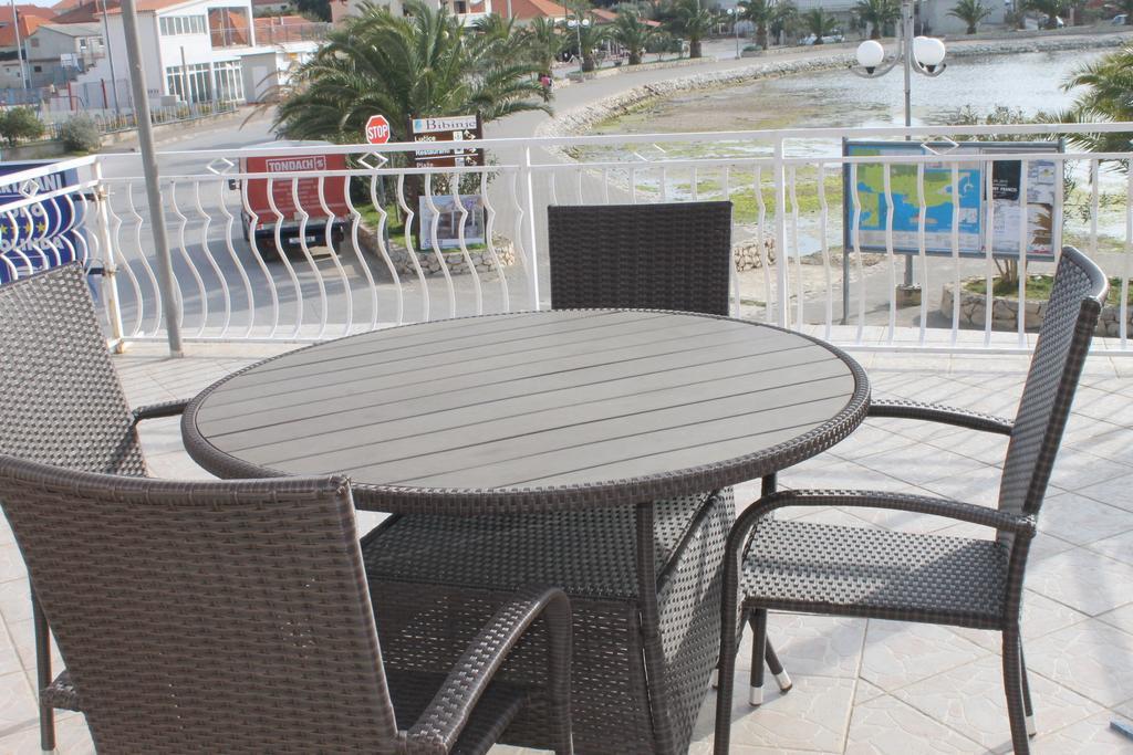 Apartments Roko Kolinda Bibinje Dış mekan fotoğraf