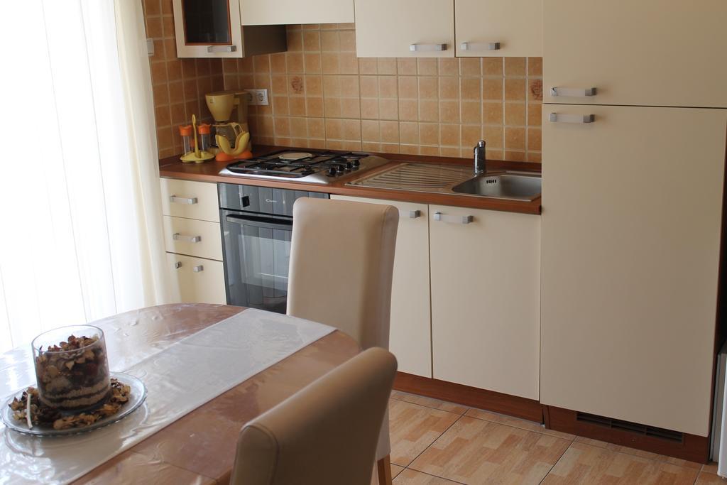 Apartments Roko Kolinda Bibinje Dış mekan fotoğraf