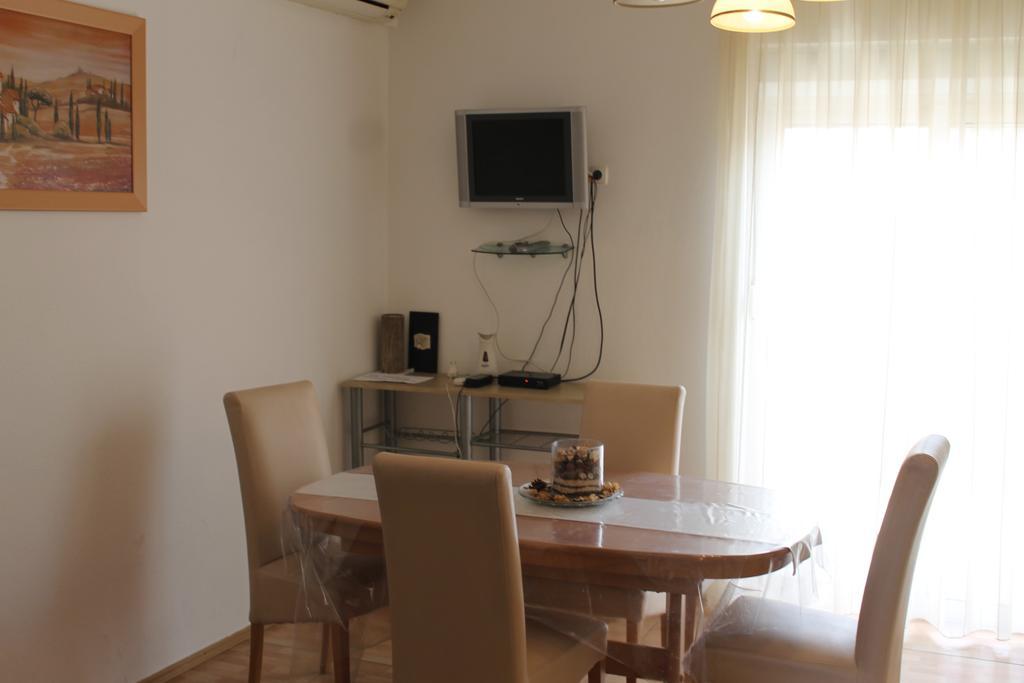 Apartments Roko Kolinda Bibinje Dış mekan fotoğraf