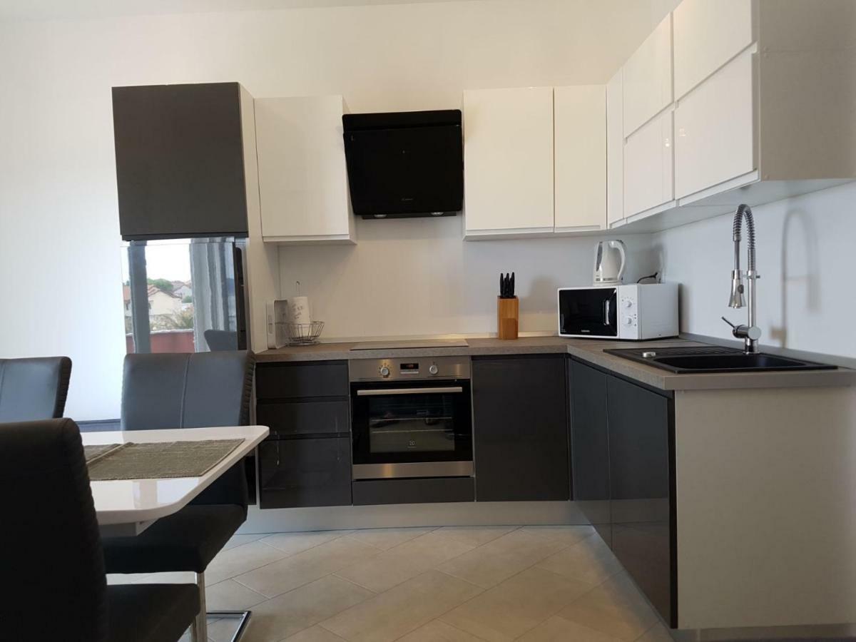 Apartments Roko Kolinda Bibinje Dış mekan fotoğraf
